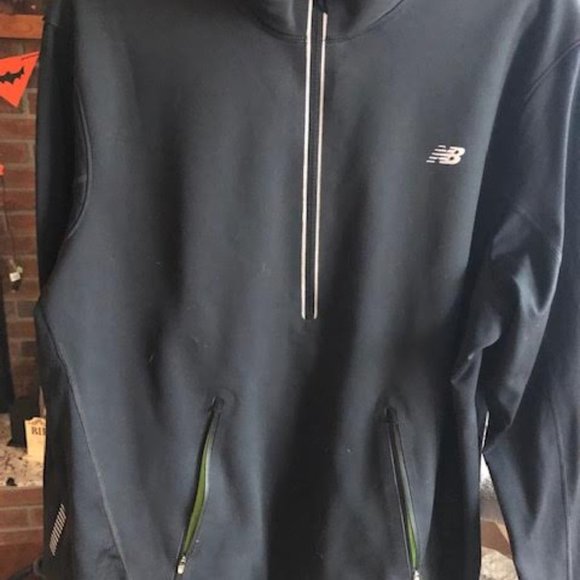 New Balance running jacket XL - Picture 2 of 3